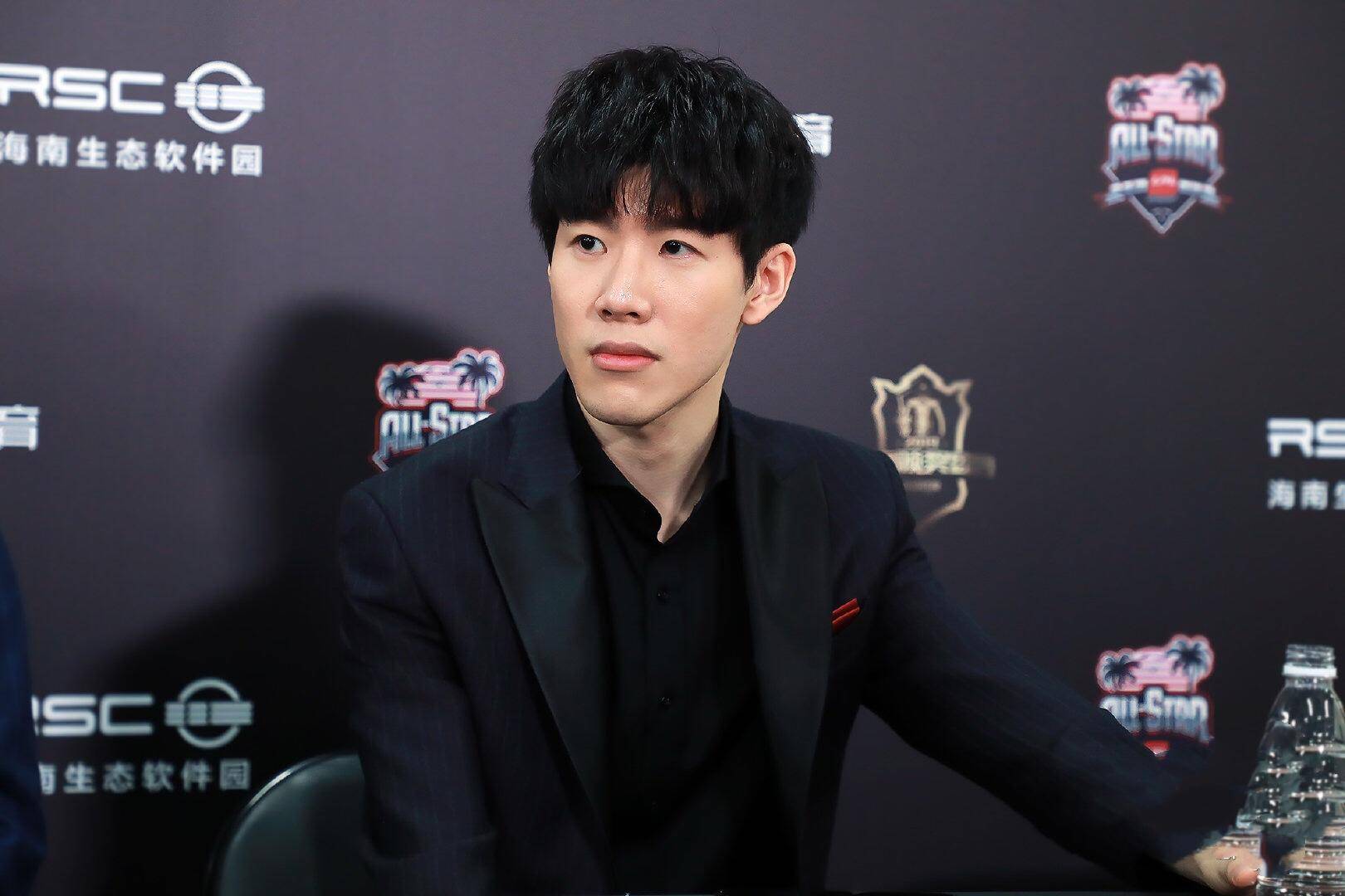 更展现了其 更展现了其